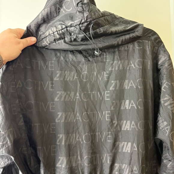 Zyia Active Breeze Jacket Women’s XL Black NWT New with Tags windbreaker - Picture 8 of 12